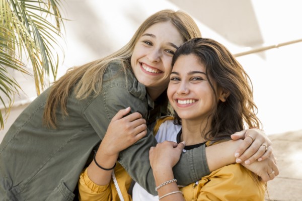 sister1